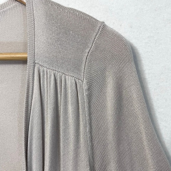 White House  & Black Market Sweater Beige, neutral, short sleeve‎ Lightweight XS - Picture 3 of 9